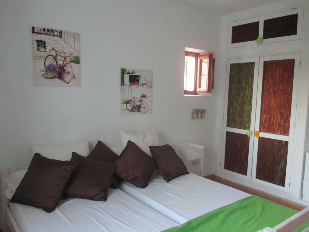 Villa Sa Vinyeta Sant Llorenc de Balafia Room photo
